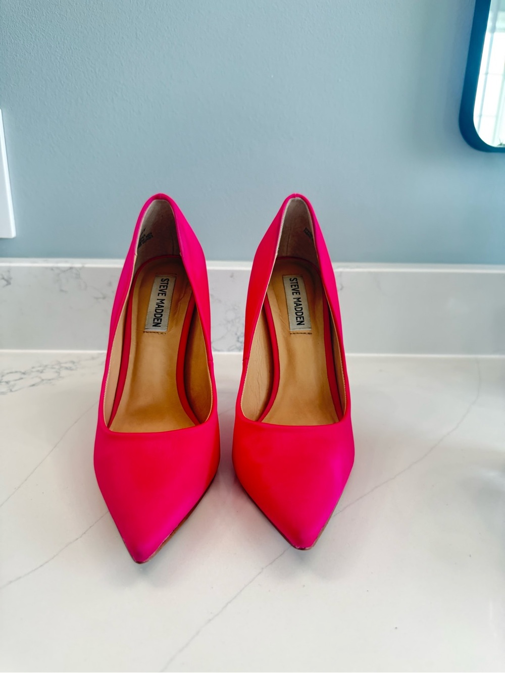Steve Madden Hot Pink Pointed Toe Stiletto Pumps - Picture 7 of 8